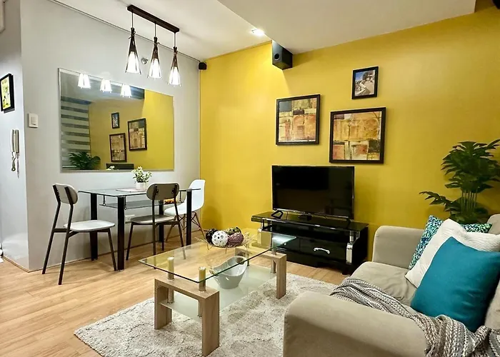 Spacious 1br With 300mbps Wifi In Bgc Apartment Manila